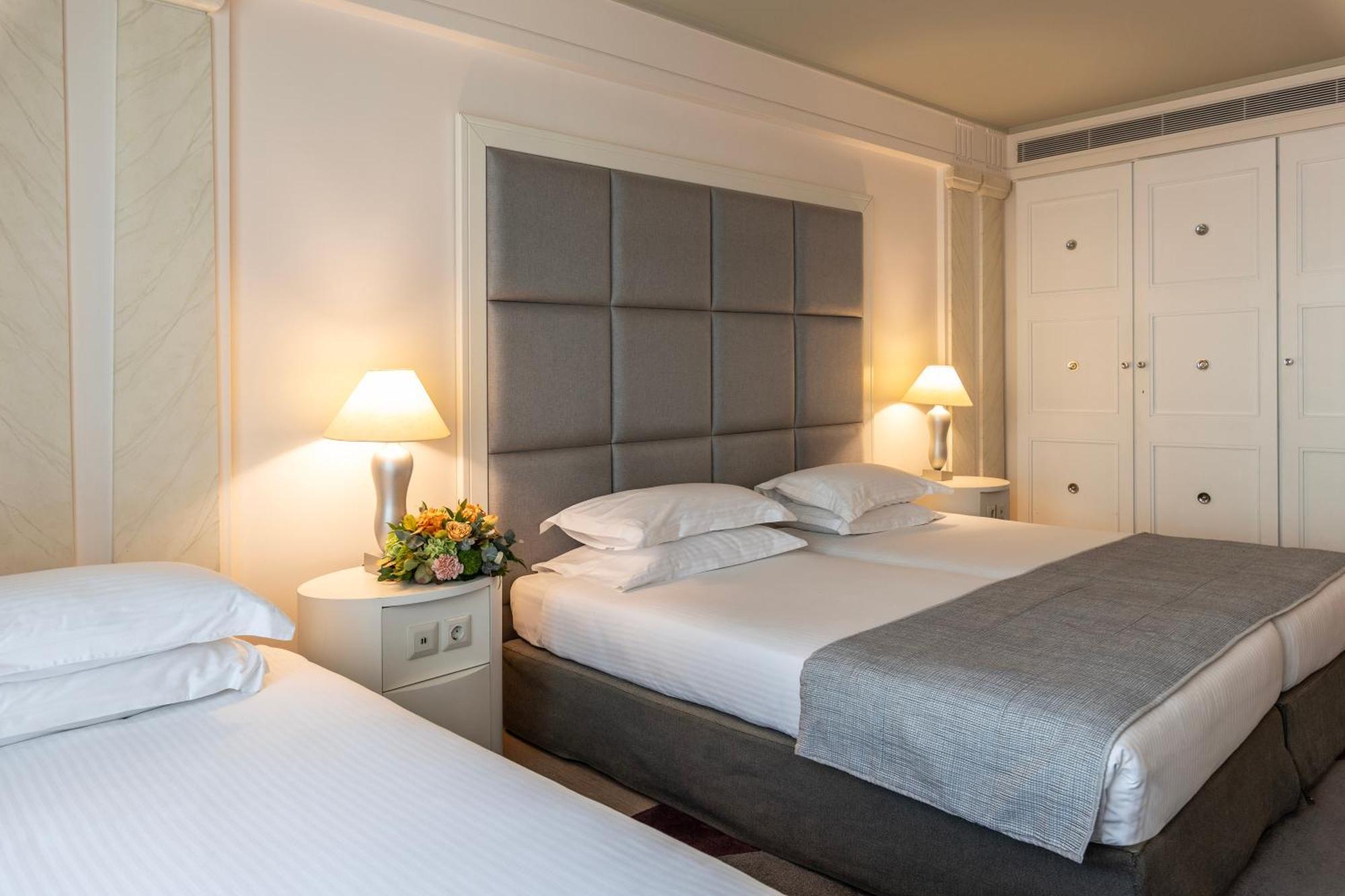 Njv Athens Plaza Ξενοδοχείο Εξωτερικό φωτογραφία A bedroom at the hotel